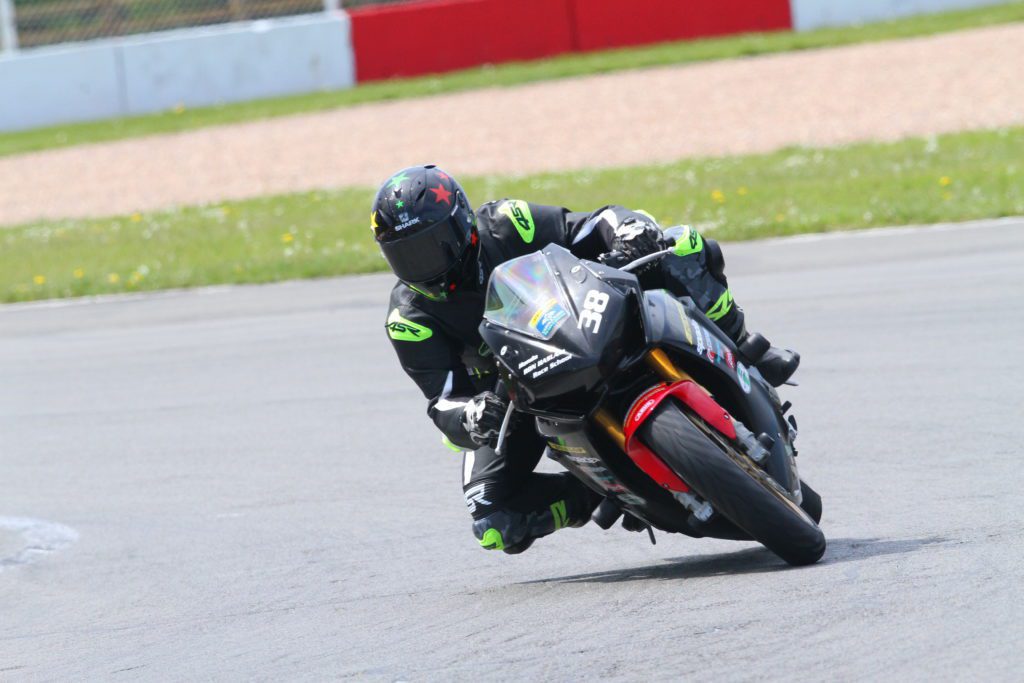 Shark Race R pro on trackday