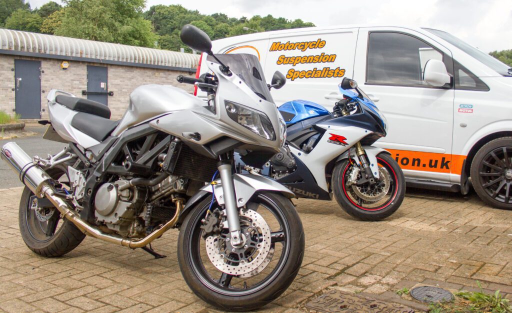 SV650 suspension
