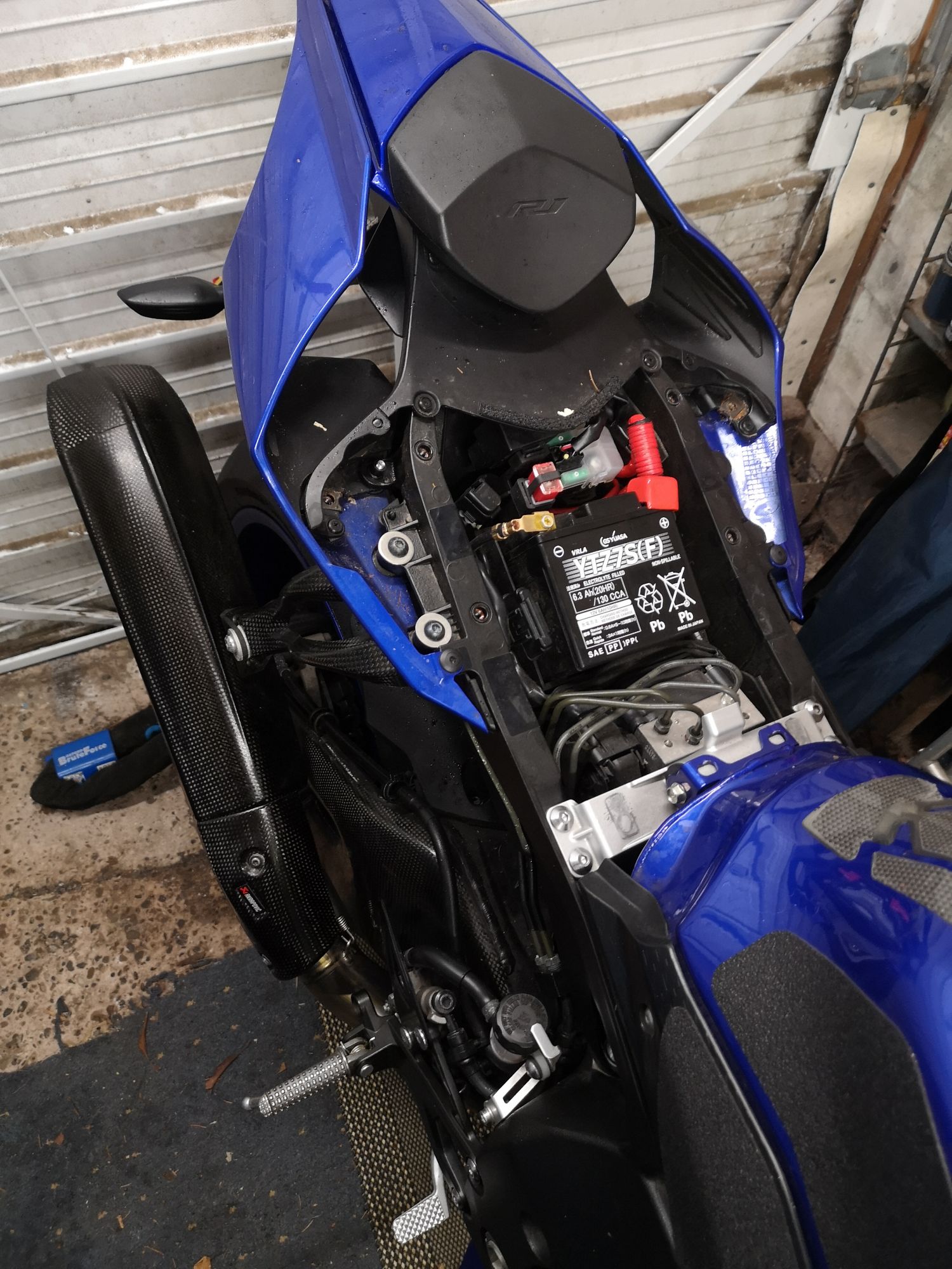 R1 Battery