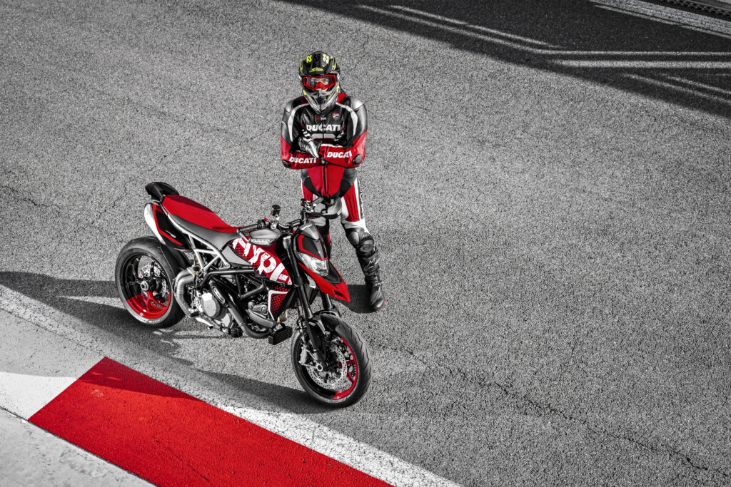 Hypermotard 950