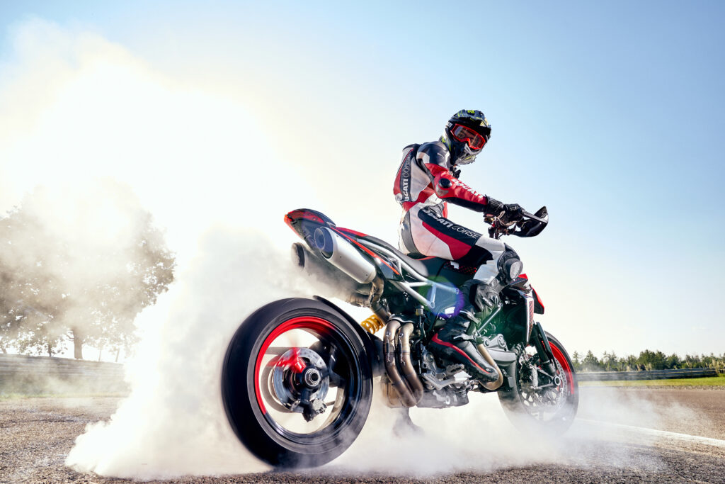 Hypermotard 950