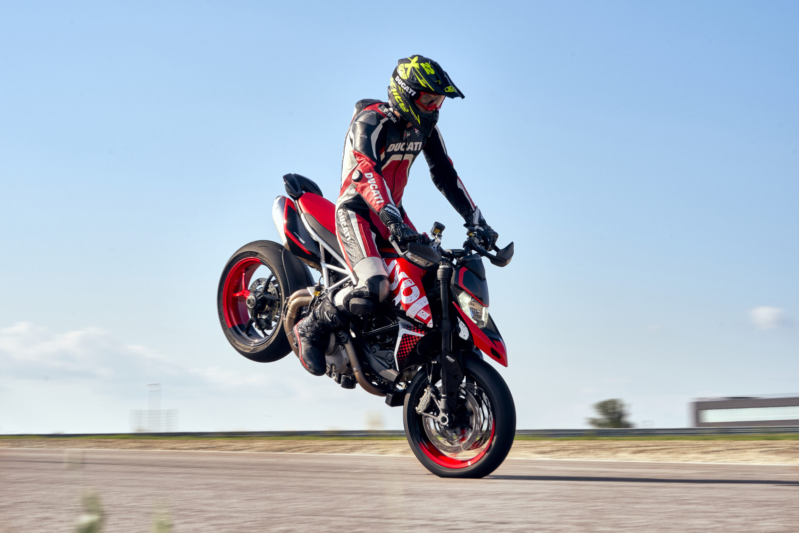 Hypermotard 950
