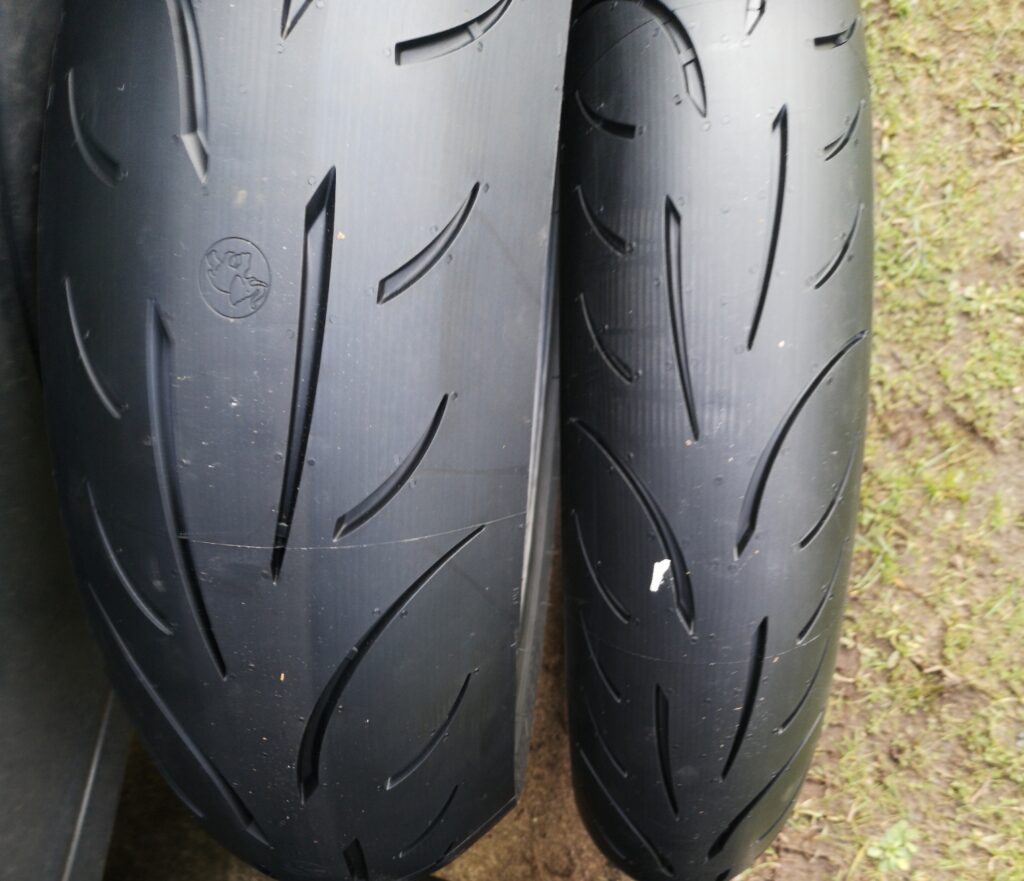 Metzeler Sportec M9RR sports tyre Metzeler Sportec M9RR tyre review | Now